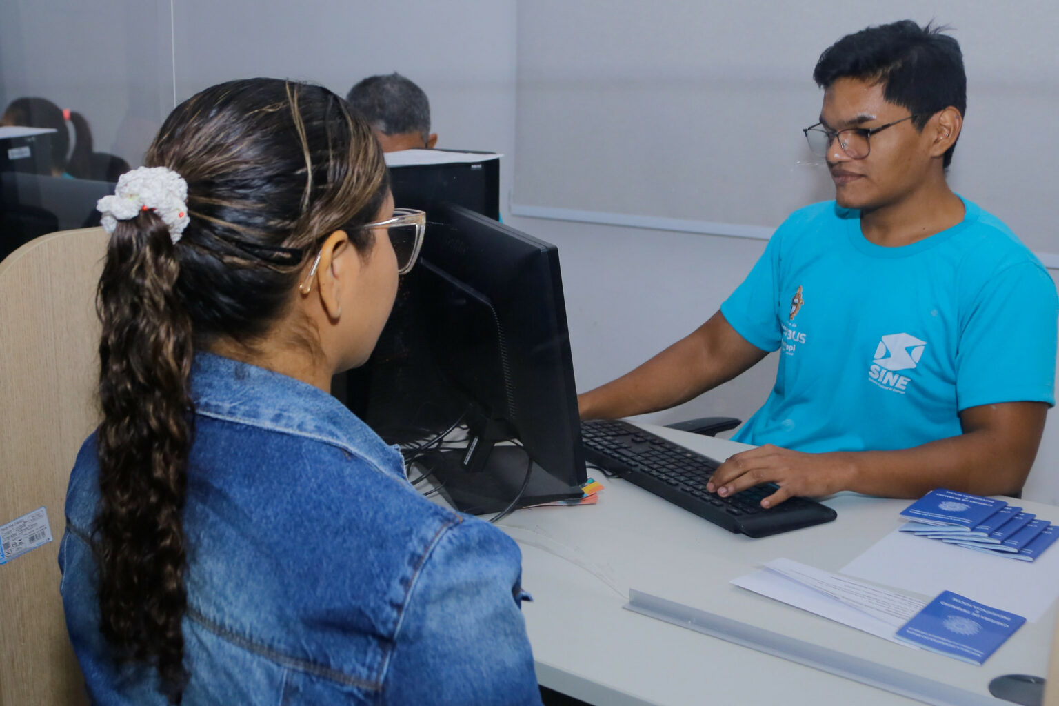 Sine Manaus oferta 422 vagas de emprego nesta quinta–feira, 11/9