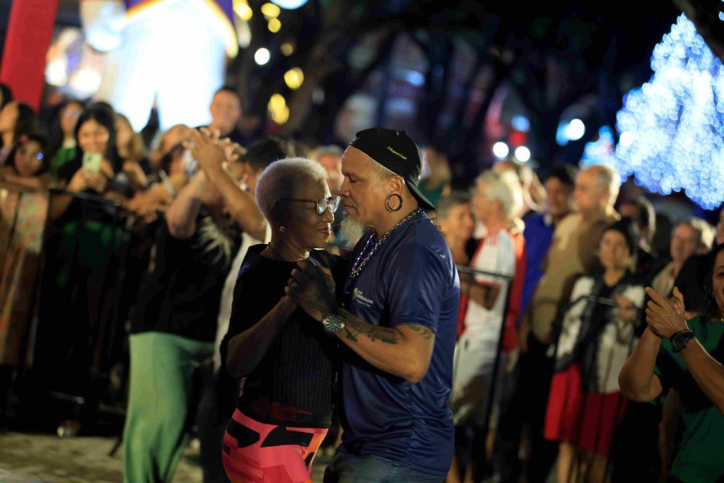 ‘Carrossel da Saudade’ celebra 46 anos com espetáculo da Amazonas Band no Largo de São Sebastião
