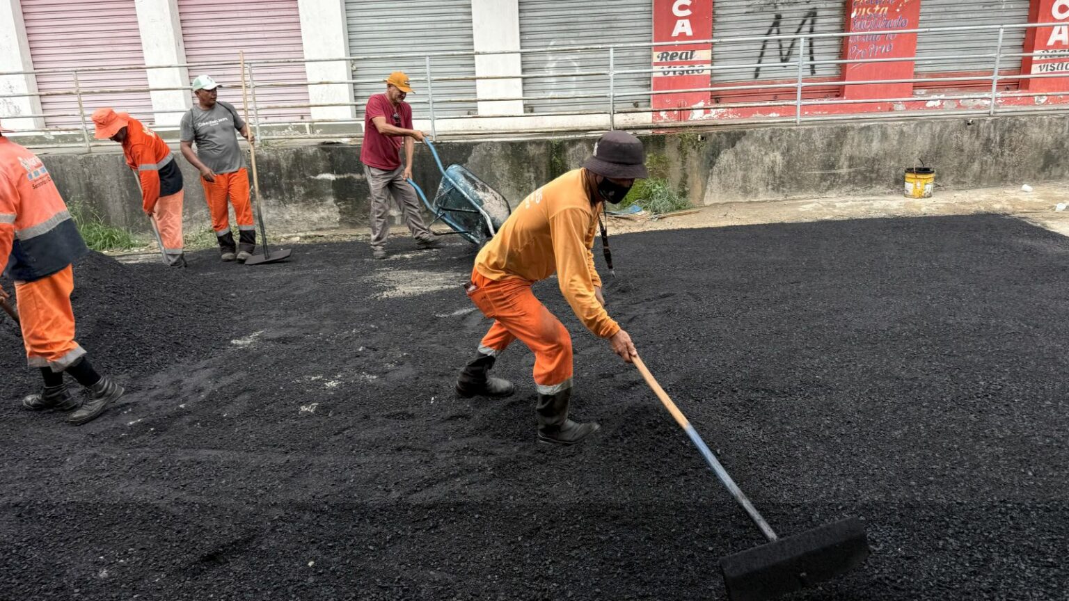 Prefeitura de Manaus atua com frentes de obras simultâneas no bairro São José Operário 