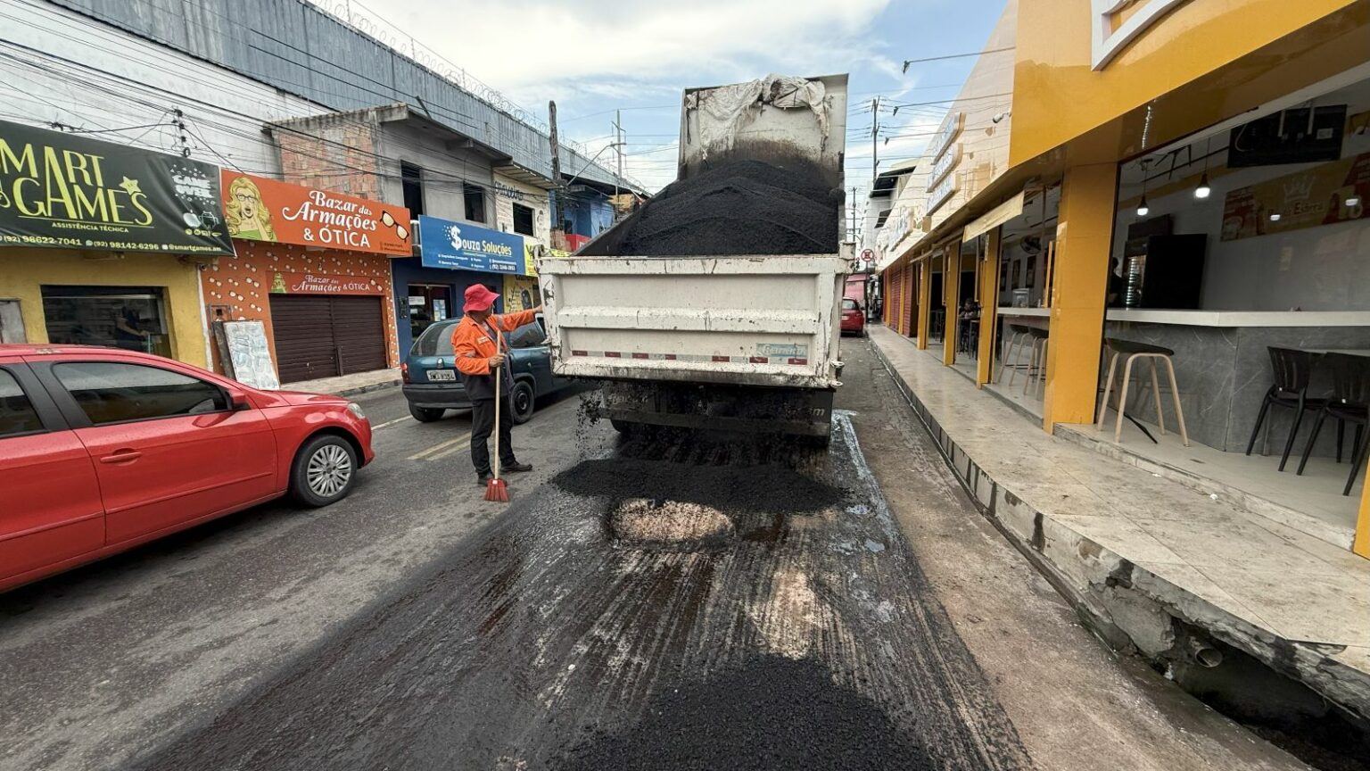 Prefeitura de Manaus recupera rua no bairro São José e reforça compromisso com mobilidade e segurança na zona Leste