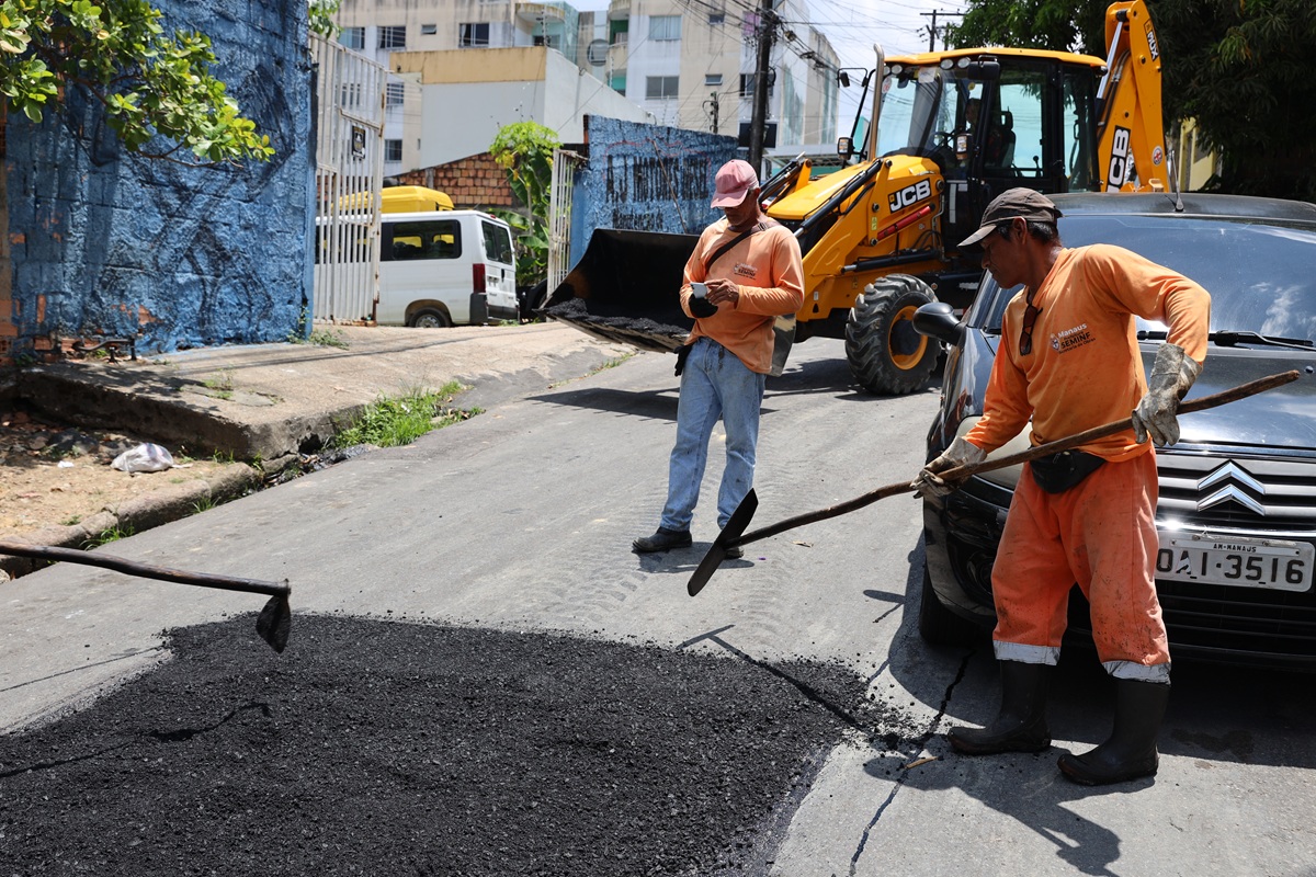 Prefeitura de Manaus reforça mobilidade no bairro São Francisco com recuperação asfáltica na rua Sátiro Dias