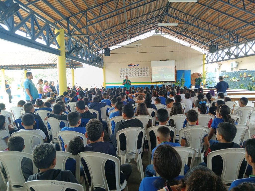 Ipaam leva ações de educação ambiental a mais de 4 mil alunos em Eirunepé