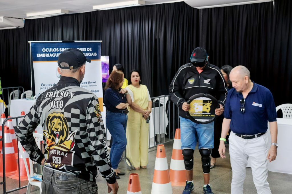 Semana Nacional do Trânsito: Detran-AM e Abraciclo promovem Pit Stop Educativo
