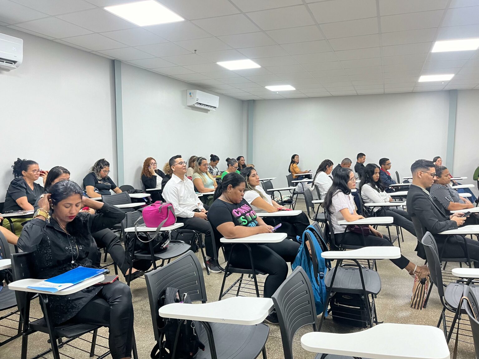 Prefeitura de Manaus anuncia selecionados no curso ‘Academia de Emprego’