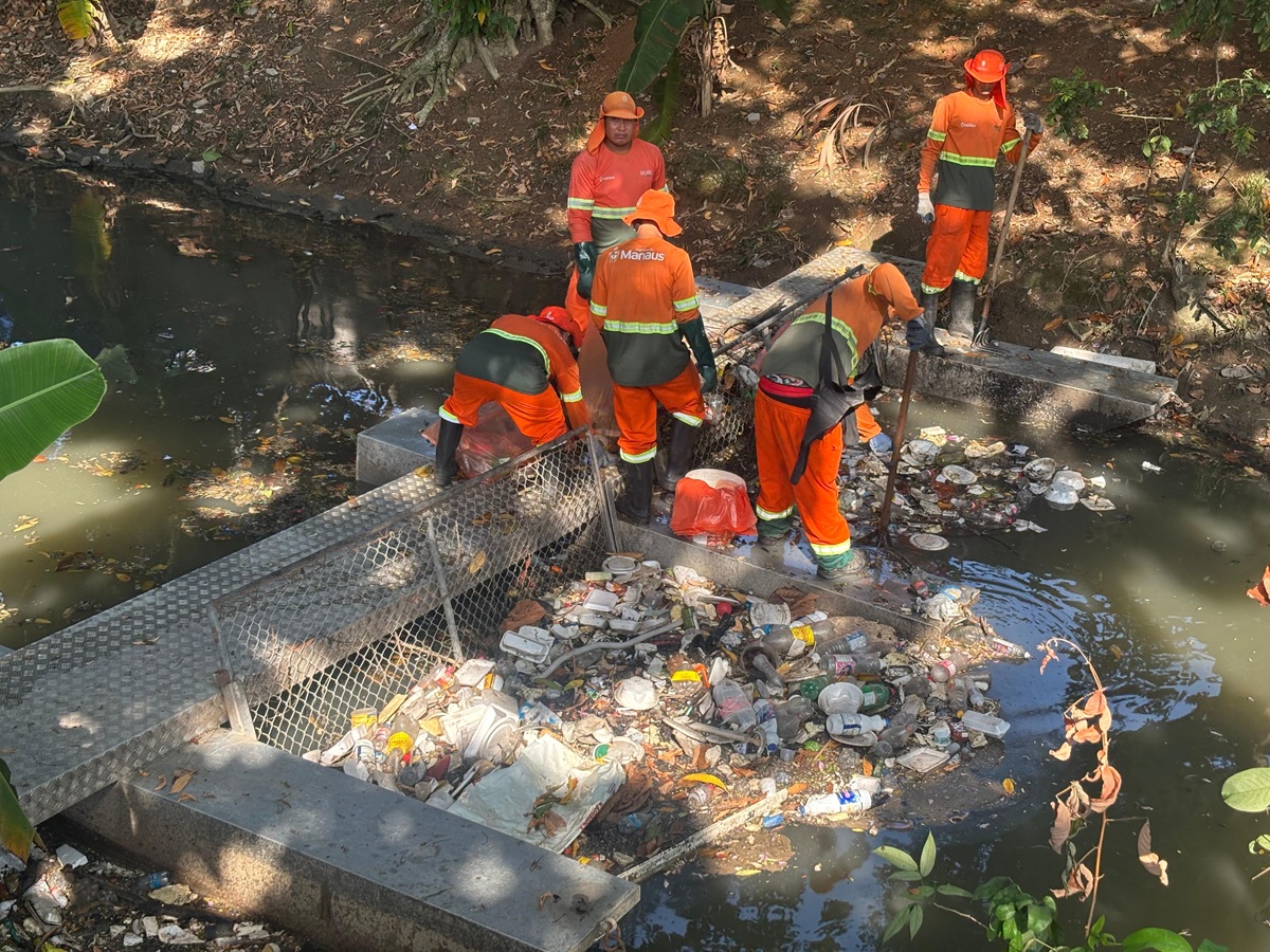 Prefeitura de Manaus reforça frentes de trabalho em igarapés urbanos para minimizar impacto das fortes chuvas