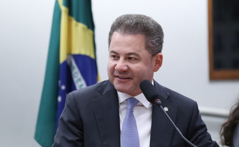 Comissão aprova campanha de conscientização sobre doença canina