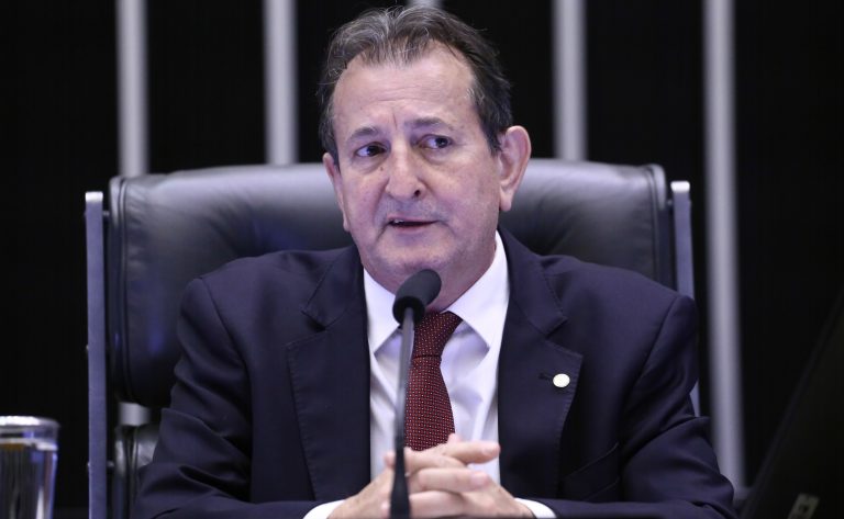 Comissão aprova detenção e multa para quem organizar grandes eventos sem licença ambiental