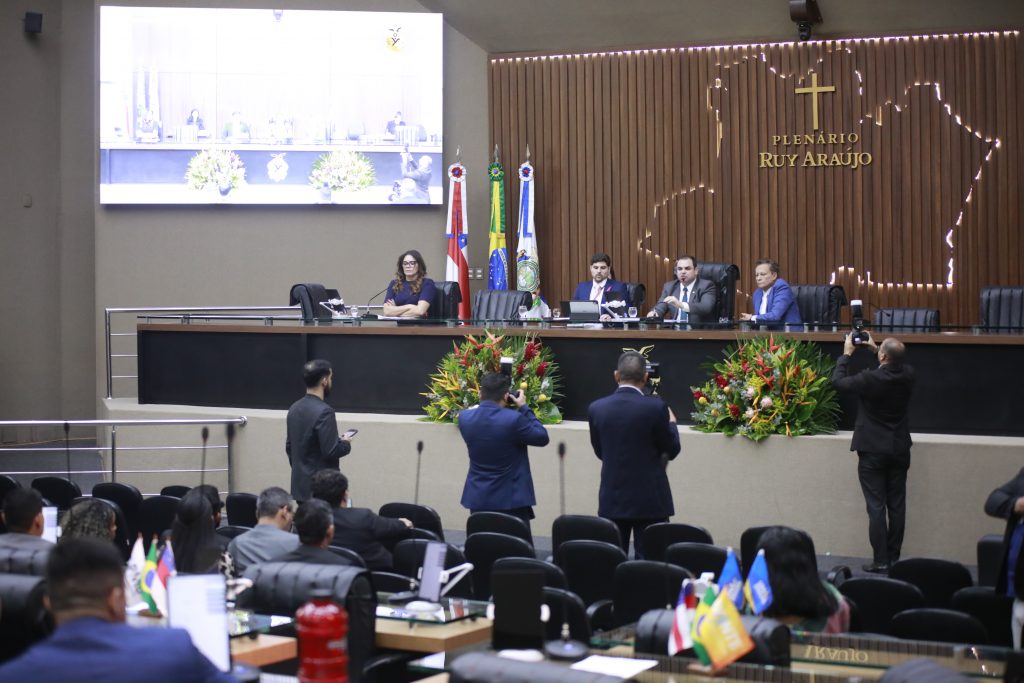 Aleam apresenta leis voltadas à proteção da população e à promoção da boa alimentação