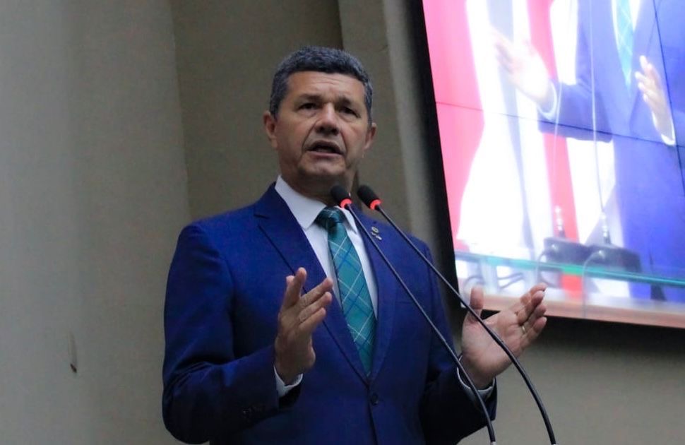 Comandante Dan alerta sobre risco das bebidas adulteradas e funcionamento irregular de adegas em Manaus