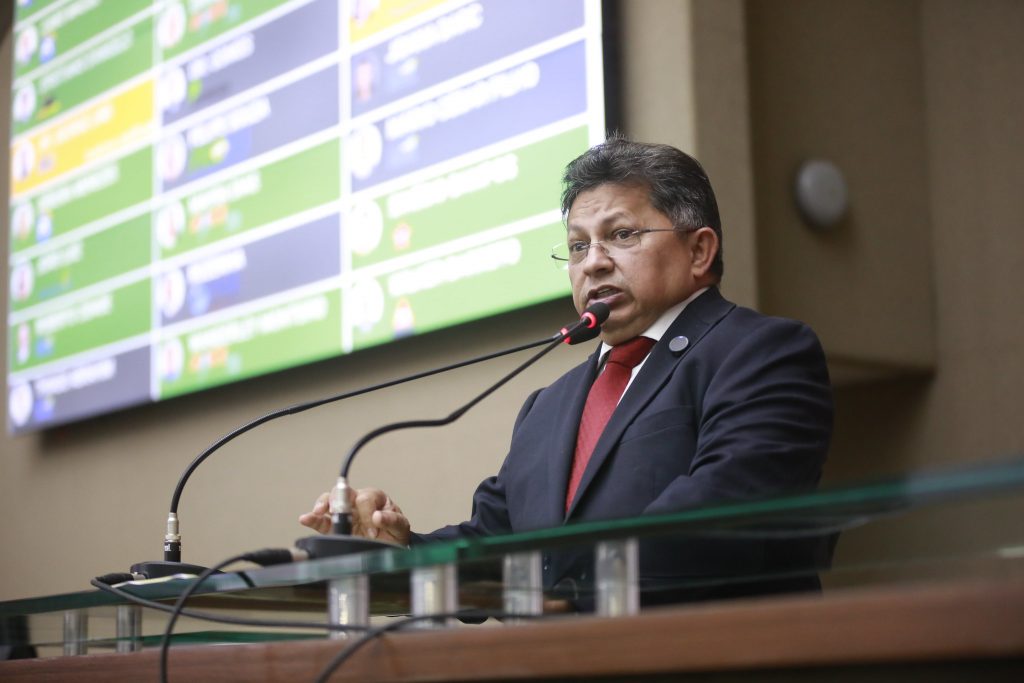 Sinésio destaca justiça tributária com novo imposto de renda
