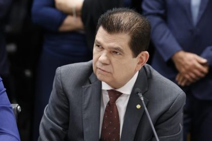 Comissão de Finanças aprova relatório que prevê redução gradual de benefícios tributários