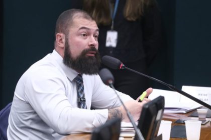 Comissão aprova projeto que transforma guardas municipais em polícia municipal
