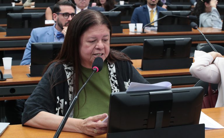 Comissão aprova garantia de abrigo institucional para crianças vítimas de violência sexual