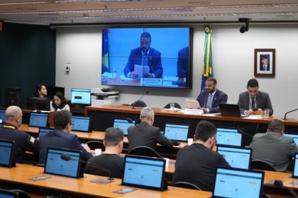 Políticos e pesquisadores divergem sobre separar presos ligados a facções em presídios Políticos e pesquisadores divergem sobre separar presos ligados a facções em presídios