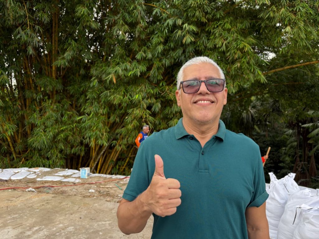 Prefeitura de Manaus realiza contenção em rip-rap na avenida Professor Nilton Lins após erosão causada por chuvas