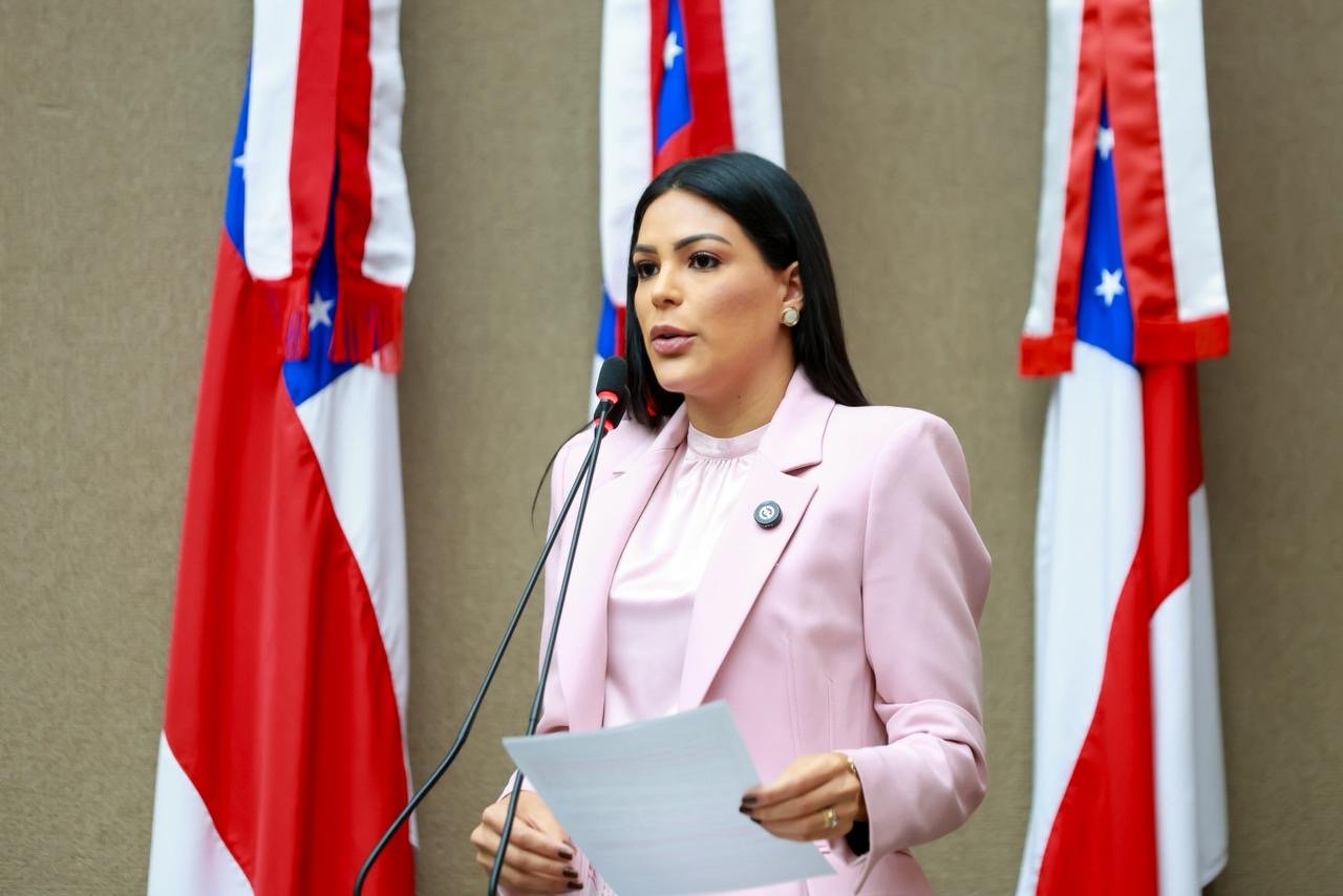 Deputada Mayra Dias cobra fiscalização rigorosa no transporte fluvial no Amazonas