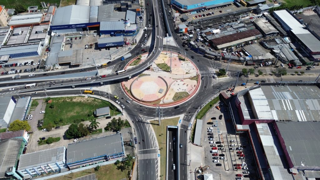Interdição parcial no complexo viário Rei Pelé para obra Interdição parcial no complexo viário Rei Pelé para obra