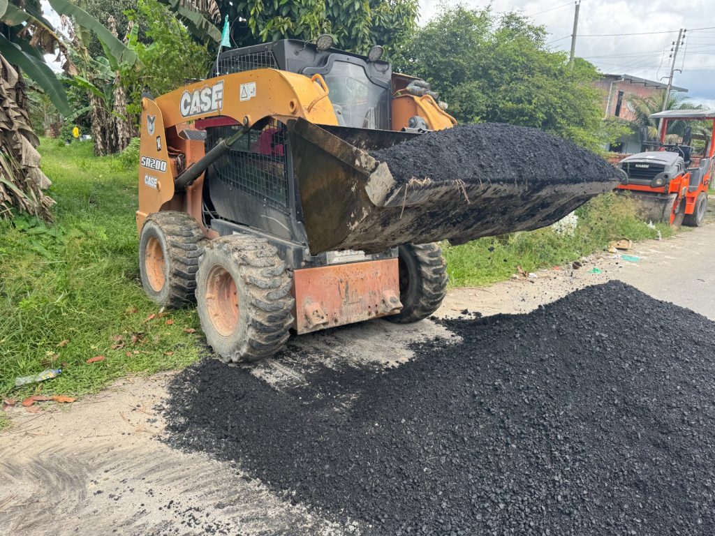 Prefeitura avança com recuperação asfáltica no Jorge Teixeira