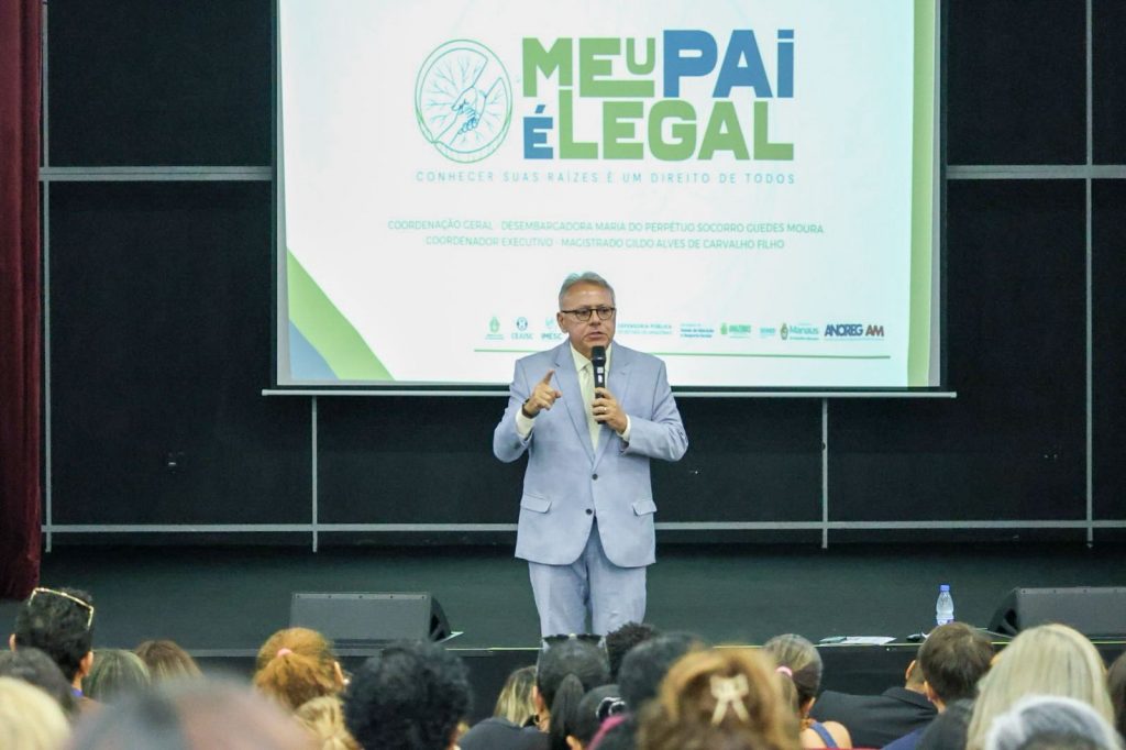 Manaus realiza projeto Meu Pai é Legal para facilitar reconhecimento de paternidade nas escolas municipais