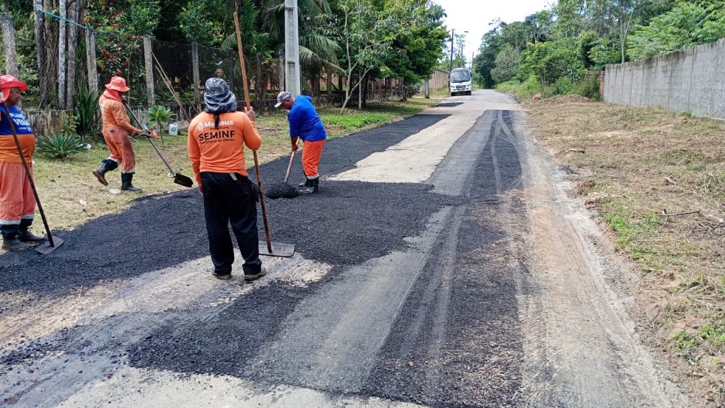 Prefeitura de Manaus avança com manutenção asfáltica no Tarumã Prefeitura de Manaus avança com manutenção asfáltica no Tarumã