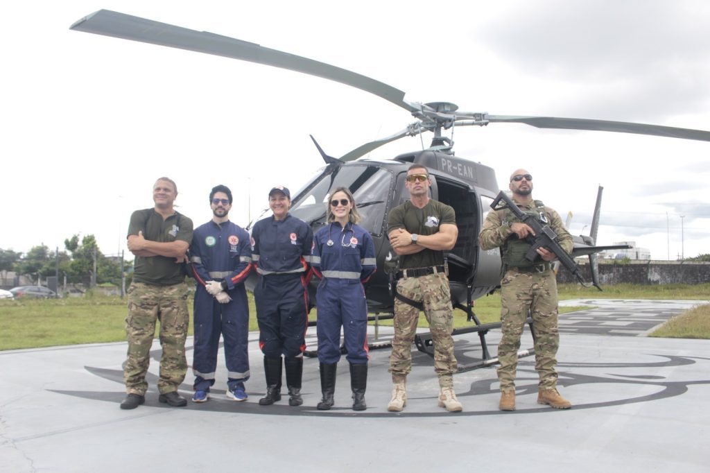Serviço aéreo da SSP-AM resgata idosa com insuficiência respiratória em comunidade rural Serviço aéreo da SSP-AM resgata idosa com insuficiência respiratória em comunidade rural