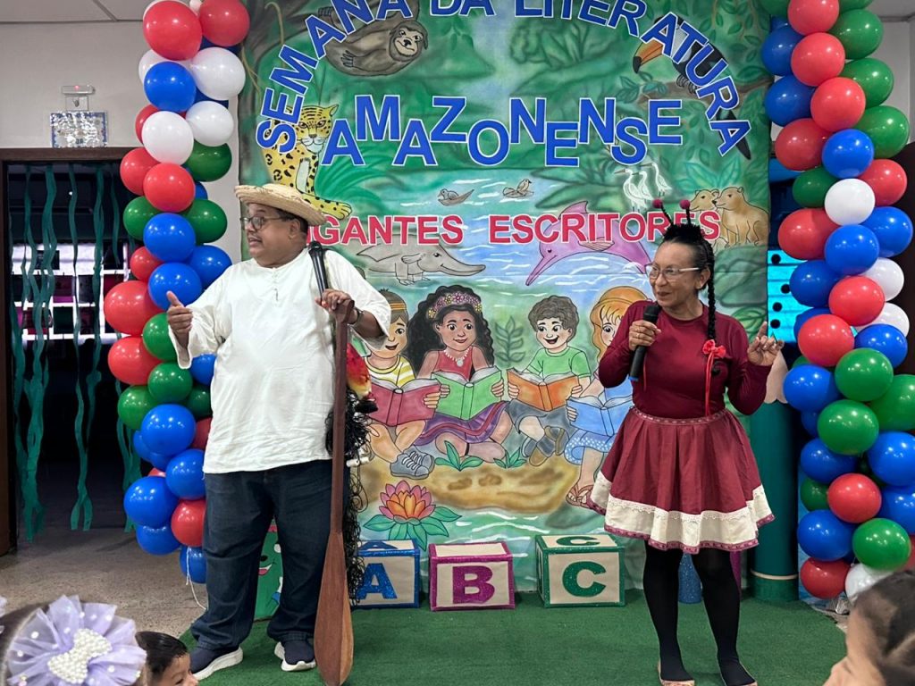 Cmei encerra atividades da ‘Semana de Literatura Amazonense’ Cmei encerra atividades da ‘Semana de Literatura Amazonense’