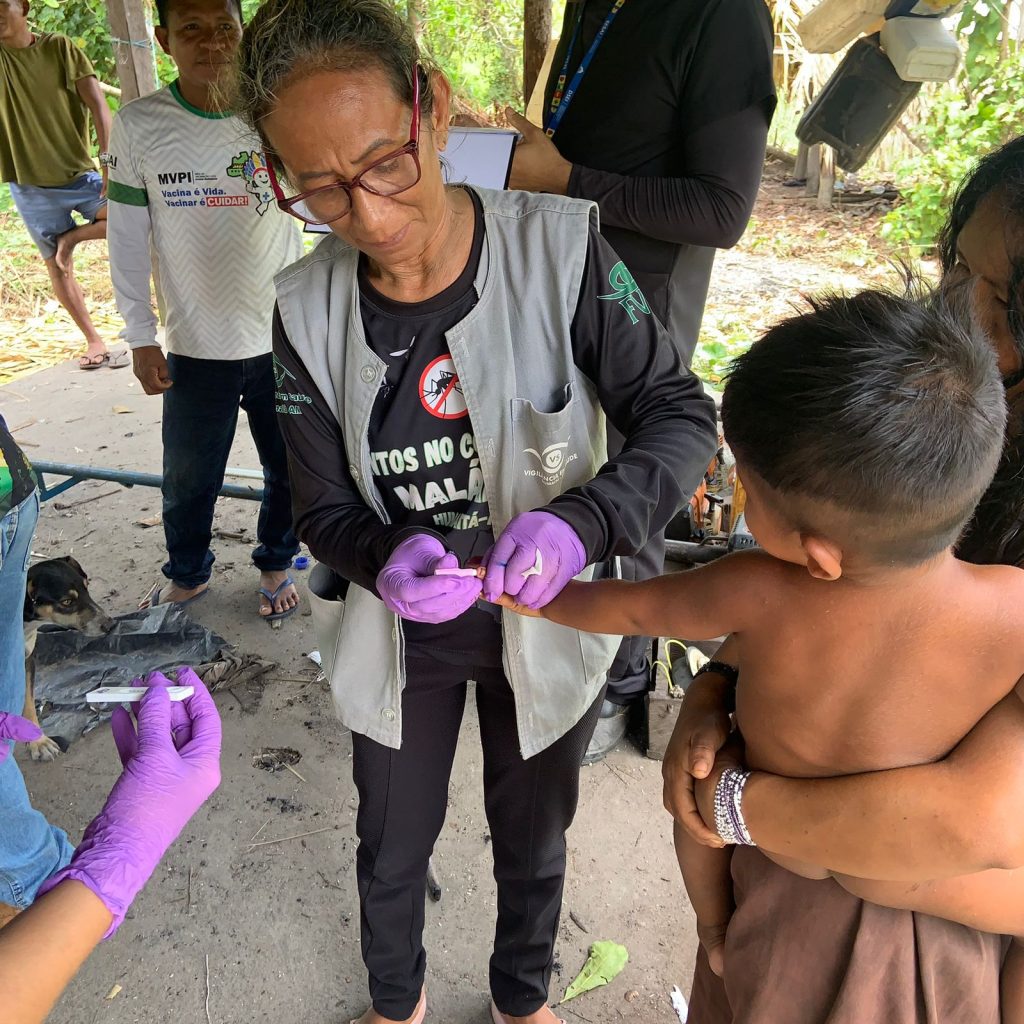 FVS-RCP fortalece enfrentamento à malária com capacitação e apoio a ações em território indígena no sul do Amazonas FVS-RCP fortalece enfrentamento à malária com capacitação e apoio a ações em território indígena no sul do Amazonas