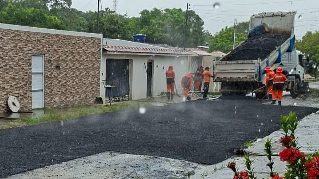 Serviços de manutenção asfáltica no bairro São José Operário Serviços de manutenção asfáltica no bairro São José Operário