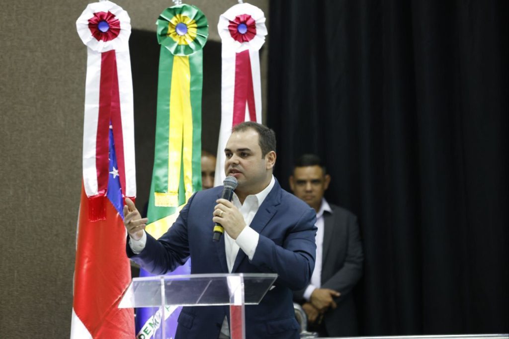 Governador interino Roberto Cidade destaca Feclam como instrumento de fortalecimento das Casas Legislativas do Amazonas Governador interino Roberto Cidade destaca Feclam como instrumento de fortalecimento das Casas Legislativas do Amazonas