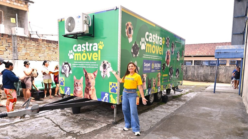 Deputada-Joana-Darc-anuncia-Castramovel-em-Pauini-com-300-vagas-para-castracao-de-animais-Foto-Antonio-Humberto