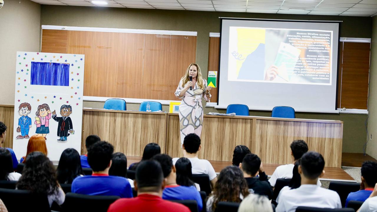 Escola do Legislativo da Aleam fortalece formação cidadã e amplia programas de educação e inclusão social