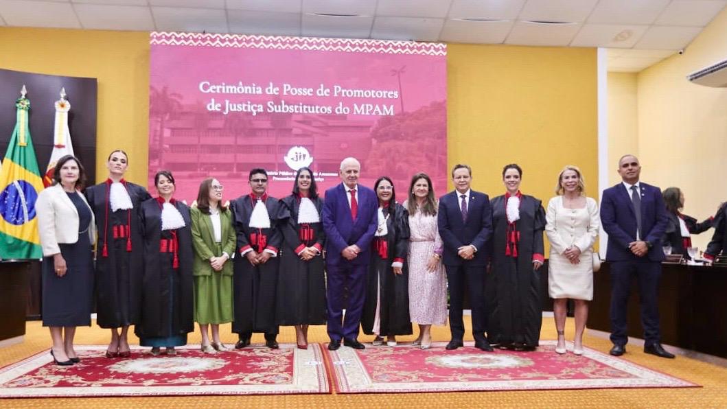 Presidente da Aleam, deputado Adjuto Afonso participa da posse dos novos promotores de Justiça do estado