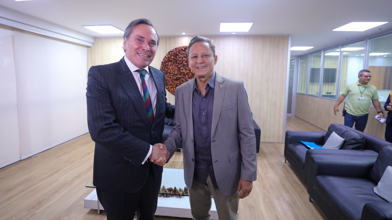 Presidente da Aleam recebe visita institucional do cônsul de Portugal