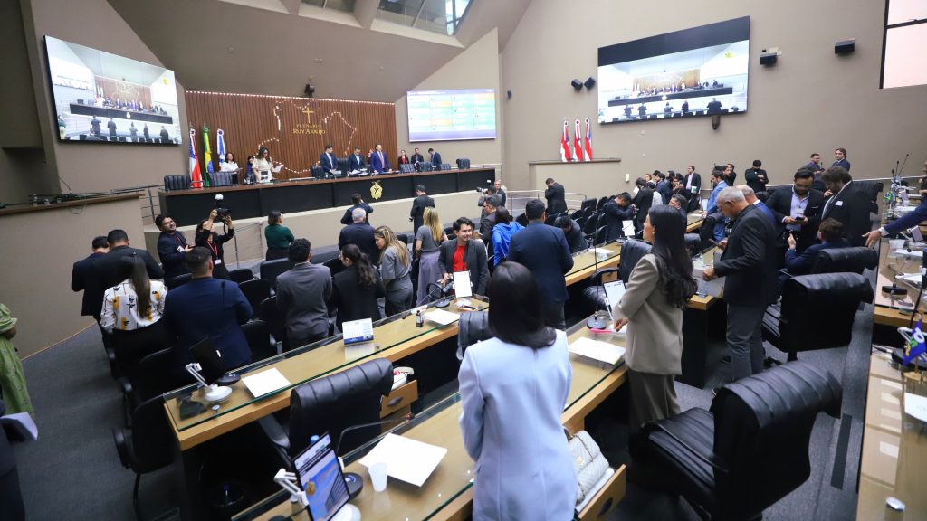 Assembleia Legislativa do Amazonas realiza votação e aprova 11 matérias legislativas