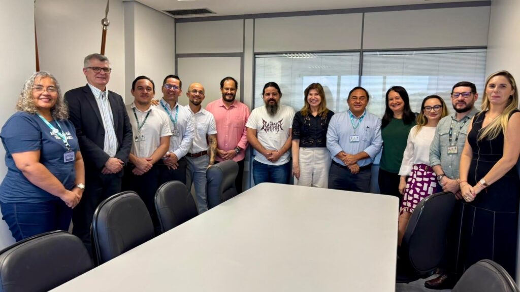 Aleam-recebe-Plano-da-Bacia-Hidrografica-do-Taruma-Acu-elaborado-pela-UEA-Foto-Rosana-Ramos