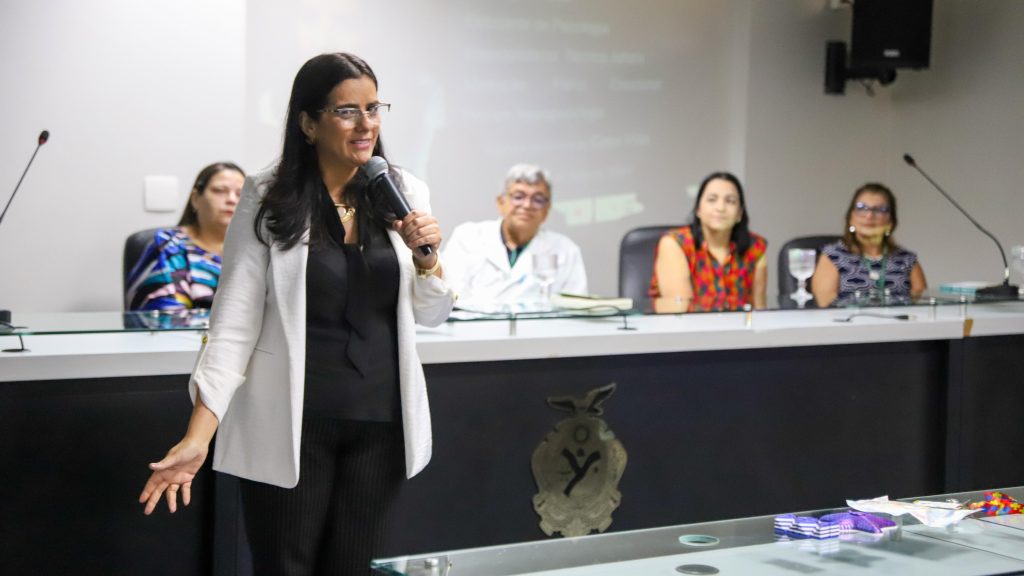 Assembleia-Legislativa-do-Amazonas-sedia-lancamento-de-livro-sobre-autismo-e-posse-na-ALACA-Foto-Matheus-Rodrigues-Aleam-1024×576-1