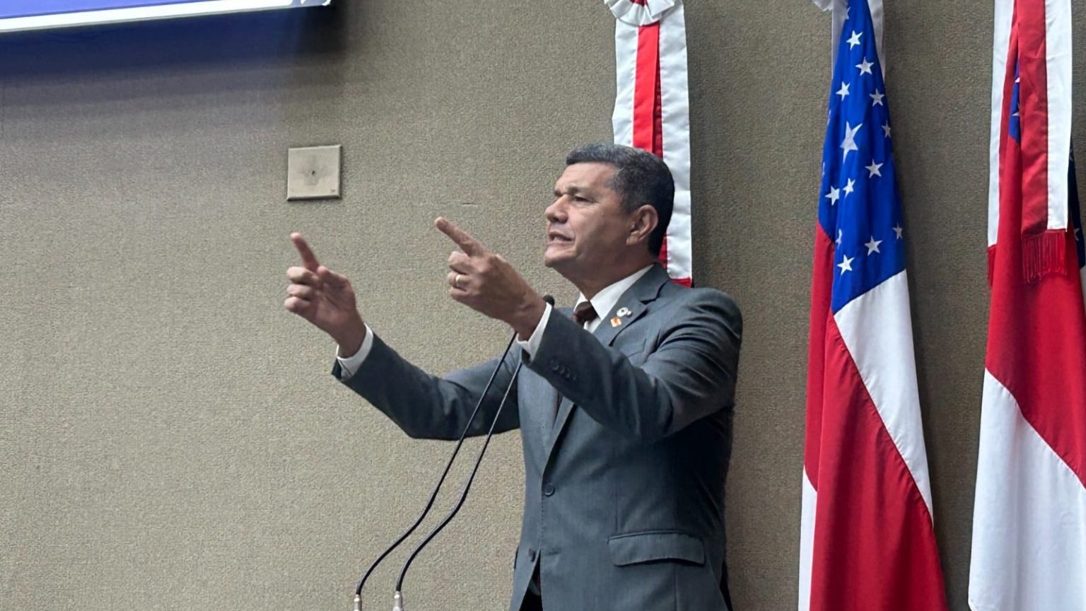 ‘BR sendo pavimentada, AMs abandonadas’, critica Comandante Dan ao cobrar recuperação das rodovias estaduais
