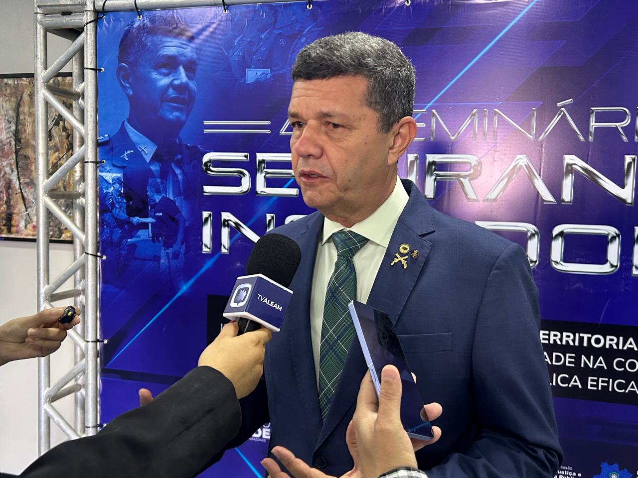 Comandante Dan defende integração entre órgãos públicos para combater mercados ilegais na Amazônia