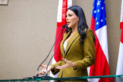 Deputada Mayra Dias defende mais vagas e agilidade para garantir acesso gratuito ao RG