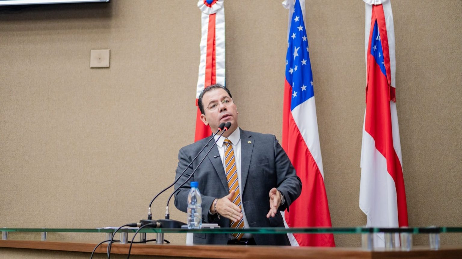 Em pronunciamento na Aleam, deputado Wilker Barreto aborda necessidade de expansão de áreas industriais no Amazonas