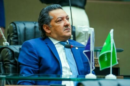 Felipe Souza propõe proibir publicidade de bets em espaços e canais do Estado do Amazonas