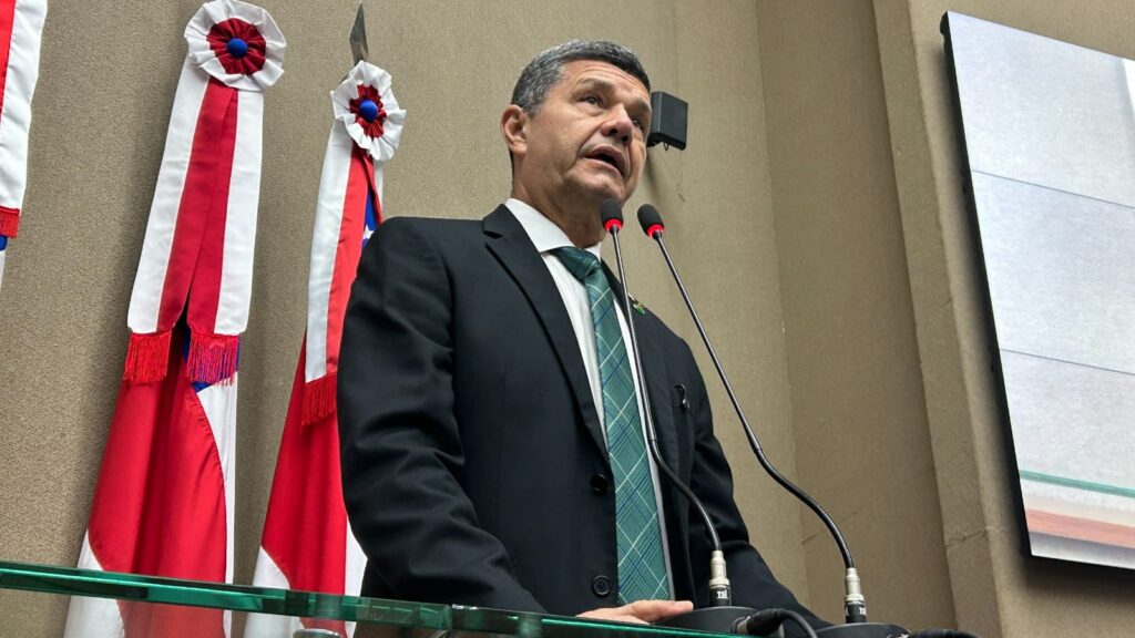 Lei-de-Comandante-Dan-protege-fornecimento-de-energia-e-agua-em-situacoes-extremas-no-Amazonas