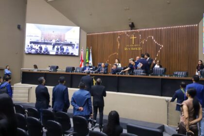 Na Aleam, deputados cobram explicações da Âmbar Energia durante Sessão Plenária