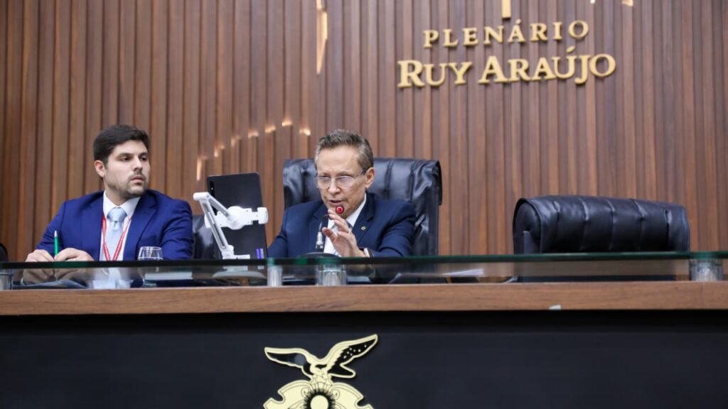 Projetos-em-tramitacao-na-Assembleia-Legislativa-ampliam-protecao-escolar-e-direitos-dos-consumidores-Foto-Hudson-Fonseca-Aleam