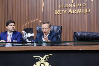 Projetos em tramitação na Assembleia Legislativa ampliam proteção escolar e direitos dos consumidores