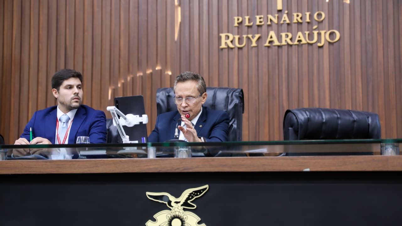 Projetos em tramitação na Assembleia Legislativa ampliam proteção escolar e direitos dos consumidores