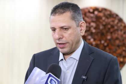Secretário da Sefaz vai à Aleam para esclarecer dúvidas dos deputados sobre Mensagem Governamental