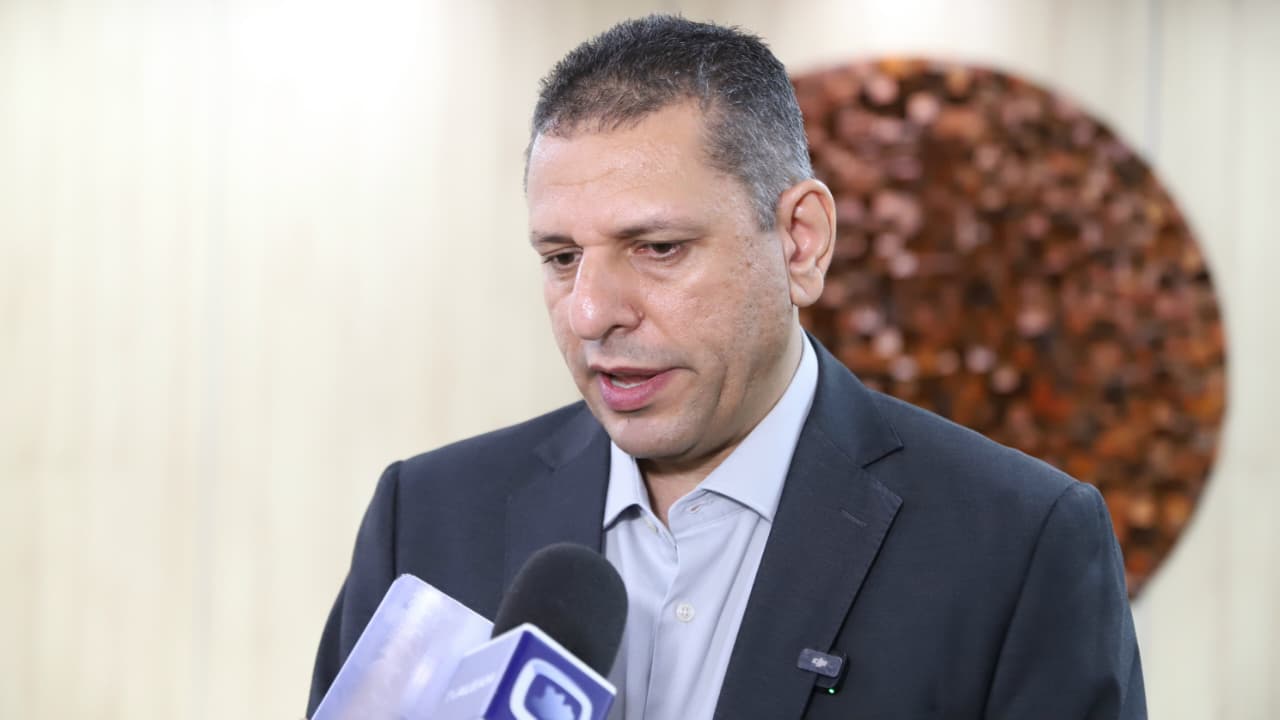 Secretário da Sefaz vai à Aleam para esclarecer dúvidas dos deputados sobre Mensagem Governamental