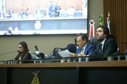 Assembleia Legislativa do Amazonas debate novas regras para mercado de trabalho, assistência social e relações de consumo