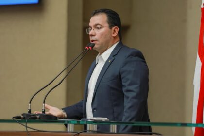 Wilker Barreto cobra redução da burocracia e medidas para ampliar investimentos no Amazonas